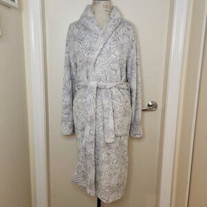Daniel Buchler plush robe